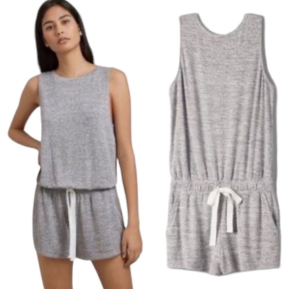 Aritzia Pants - ARITZIA WILFRED FREE Izabel Romper in Grey Jersey Knit Side Slash Pockets Sz M